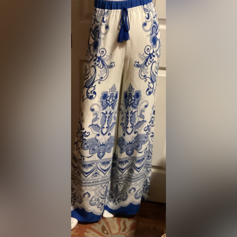 CREAM AND BLUE PALLZO PANTS